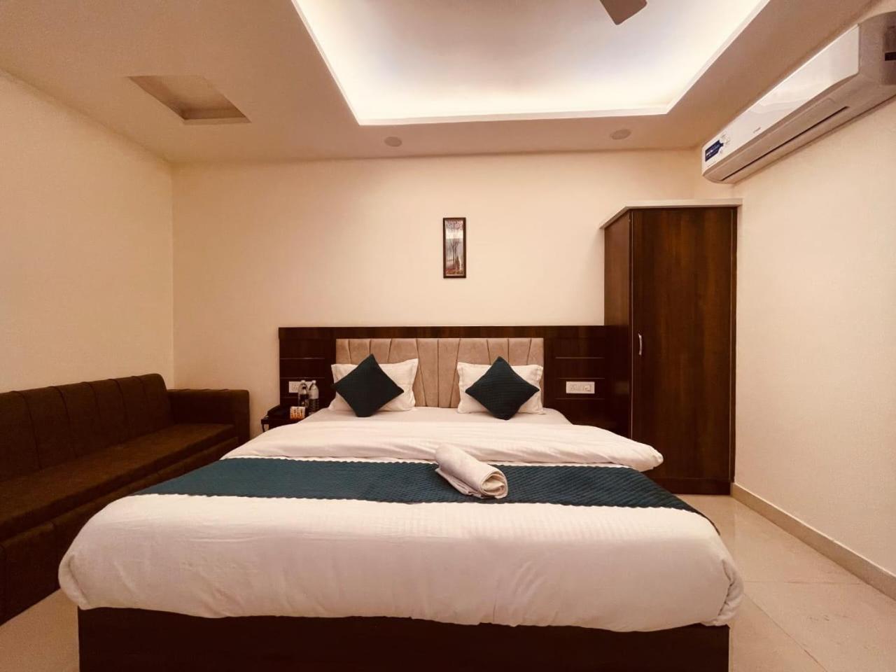 The Divine Ganga - Hot Selling Property In Haridwār Buitenkant foto